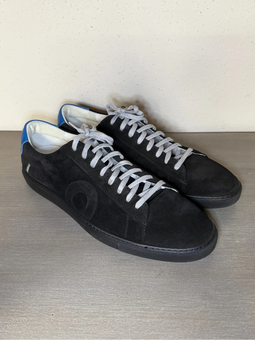 Oliver Cabell Low 1 Black Suede Sneakers Made in Italy Blue Accent Mens Size 14